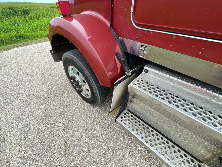 2006-kenworth-t800-image-13