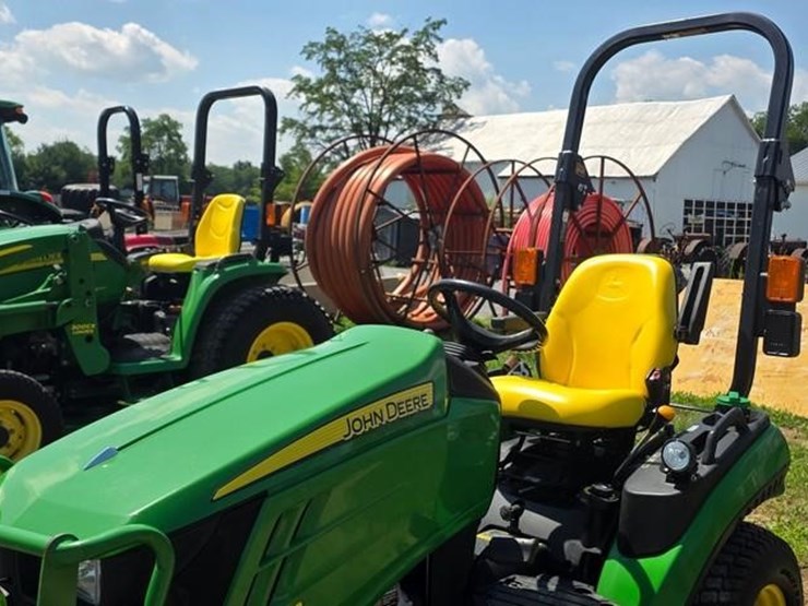 john-deere-1025r-image-21