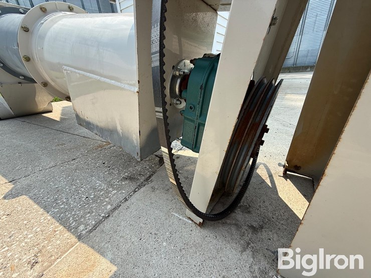 kleenair-self-powered-xl-14"-grain-screener-image-11