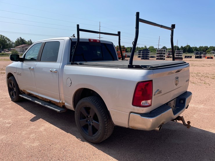 2013-dodge-1500-image-3