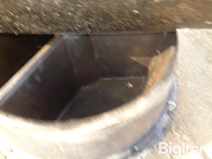 cattle-mineral-feeder-image-15