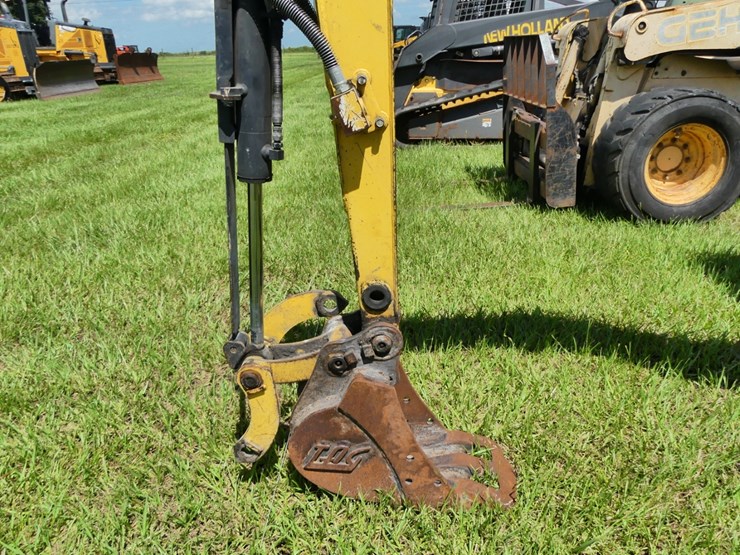 2017-yanmar-v1017-image-9