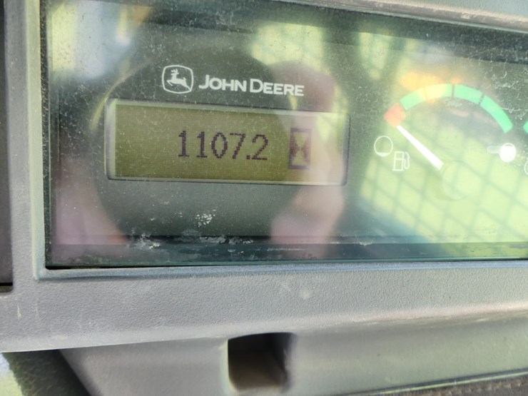 deere-331g-image-18