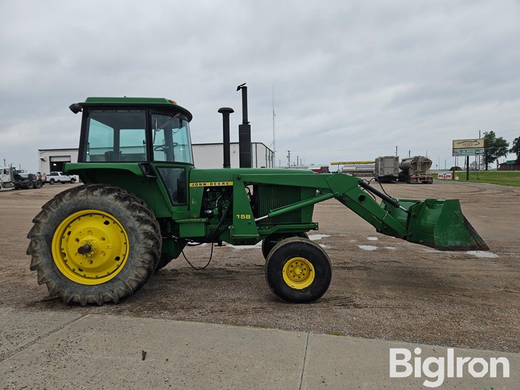 1976-john-deere-4630-image-4