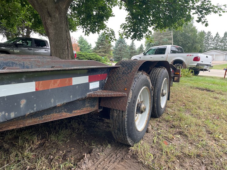 #415-•-2006-butler-tandem-axle-tilt-deck-trailer-(has-wi-title)-(sun-prairie,-wi)-image-5