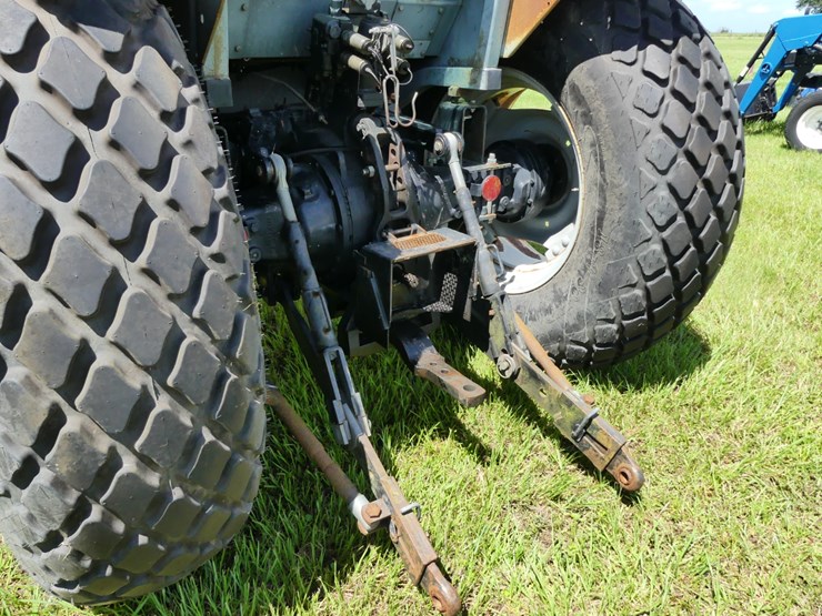 massey-ferguson-4243-image-9