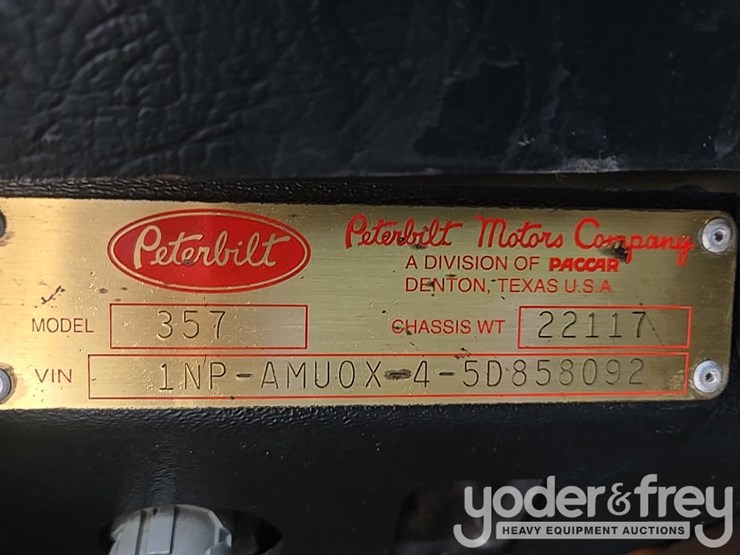 2005-peterbilt-357-image-77