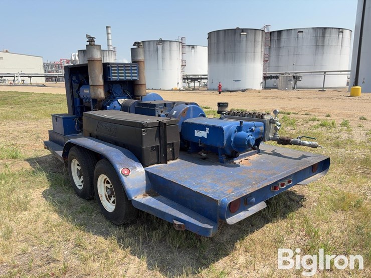 tritan-51020ss-diesel-water-pump-on-t/a-flatbed-trailer-image-7