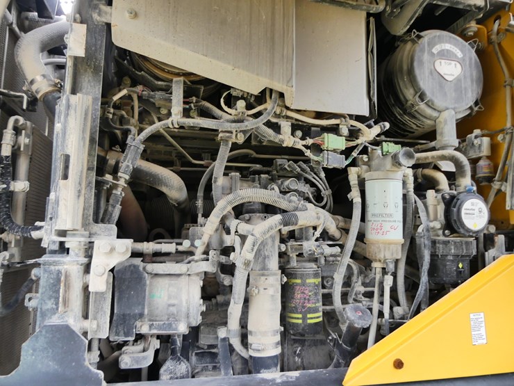 komatsu-wa320-image-7