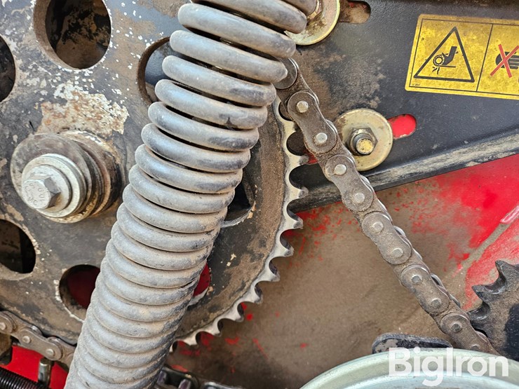 2012-case-ih-3020-image-12