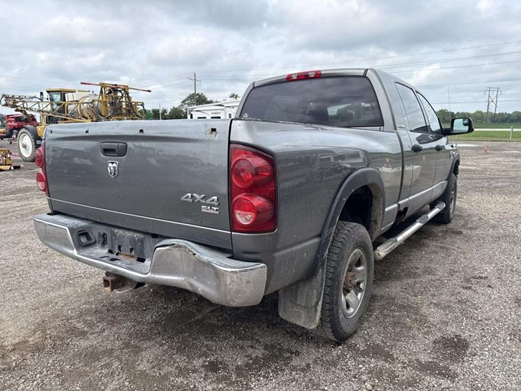 2007-dodge-2500-image-3