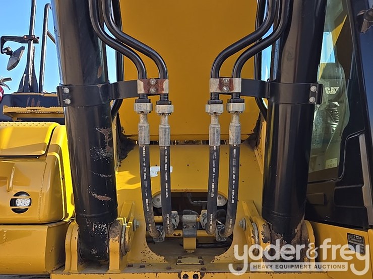 2019-caterpillar-336-image-26