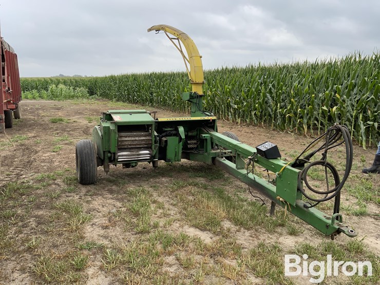 john-deere-3960-image-3