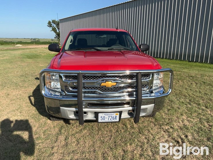 2013-chevrolet-1500-image-2