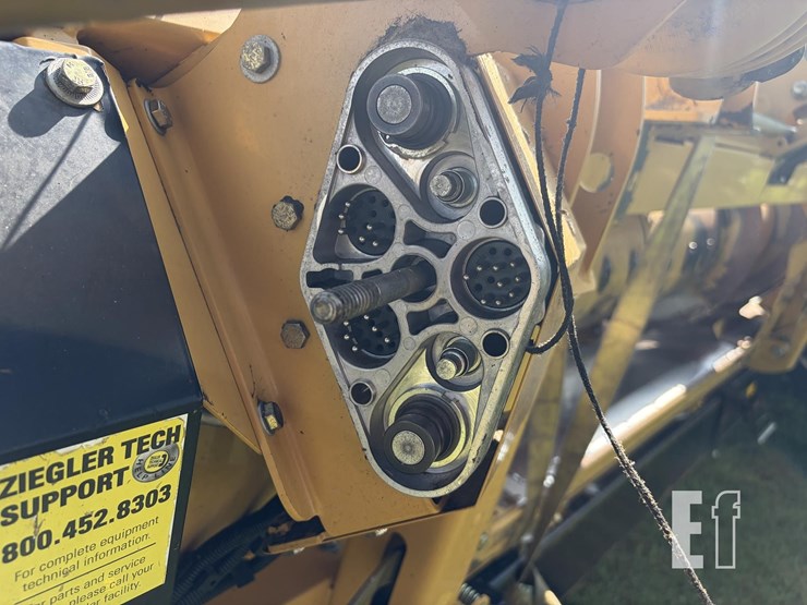 2013-claas-maxflex-1050-image-12