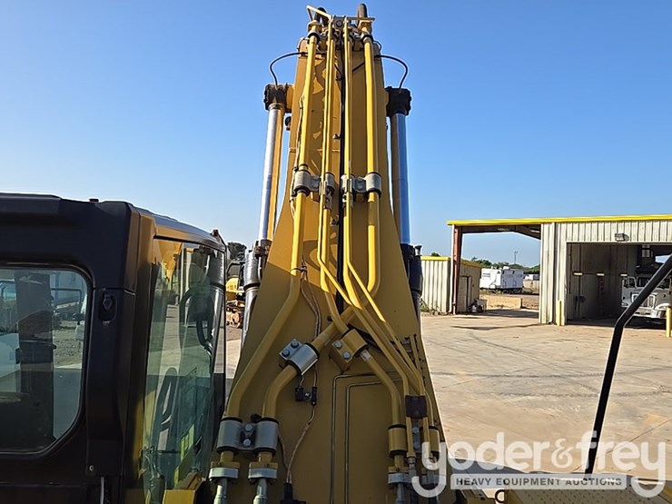 2019-caterpillar-336-image-49