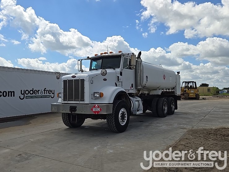 2005-peterbilt-357-image-1