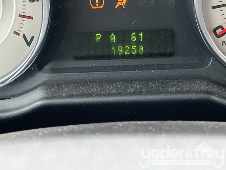 2010-ford-edge-image-21