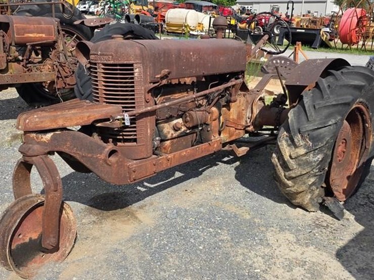 silver-king-tractor-(not-running)-105-image-2
