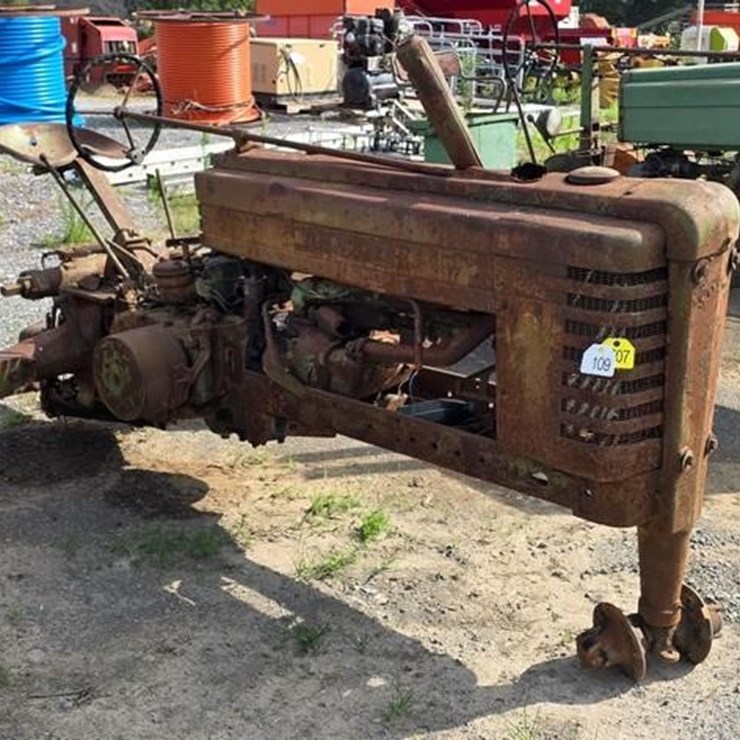 JOHN DEERE A