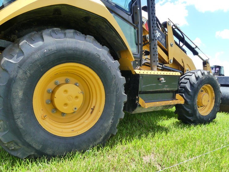 2016-caterpillar-420f2-it-image-6