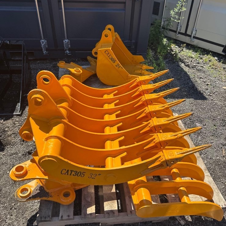 CATERPILLAR 305