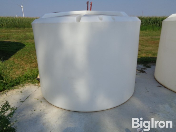 ace-roto-mold-1,500-gal-poly-tank-image-11