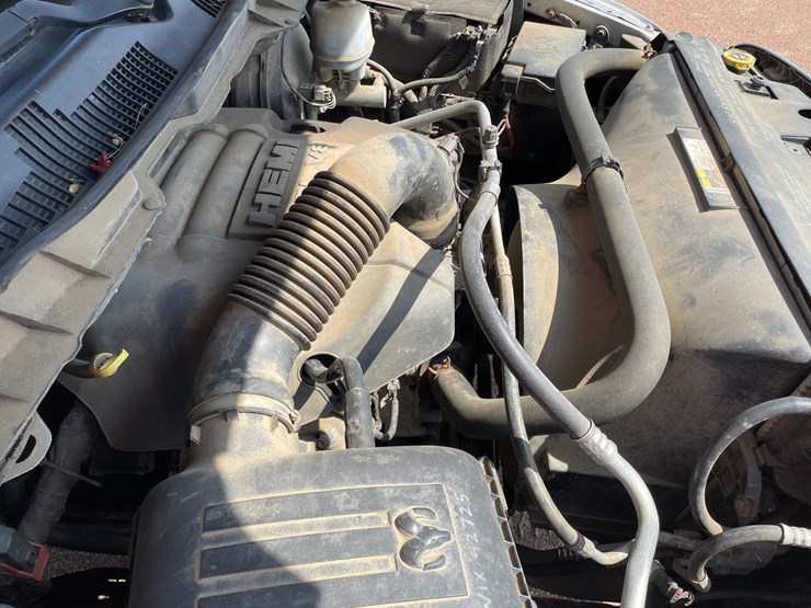 2013-dodge-1500-image-27