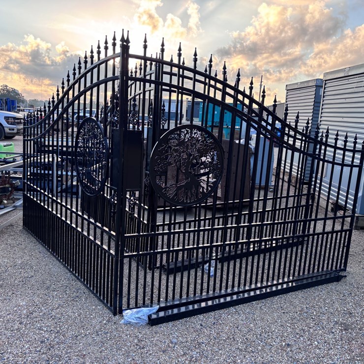 #3540 • 15FT IRON GATE