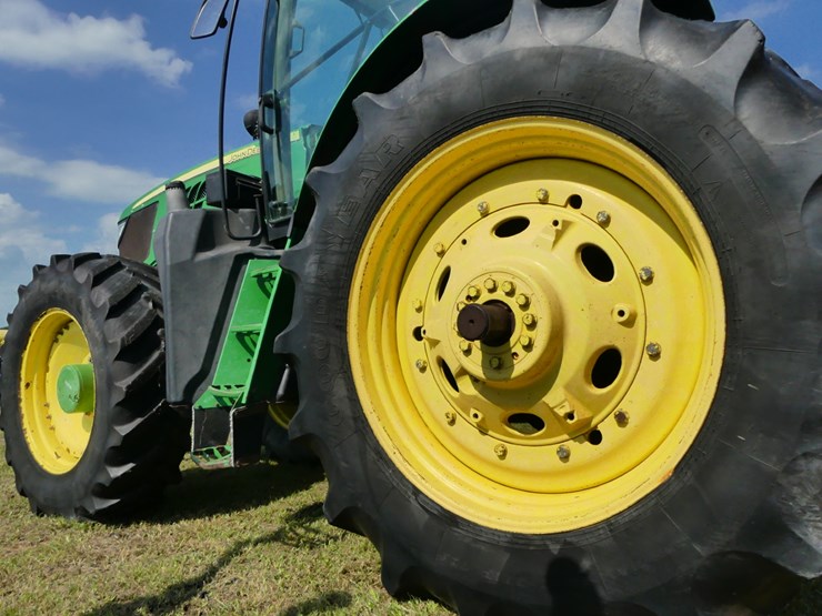 2013-john-deere-6170r-image-8