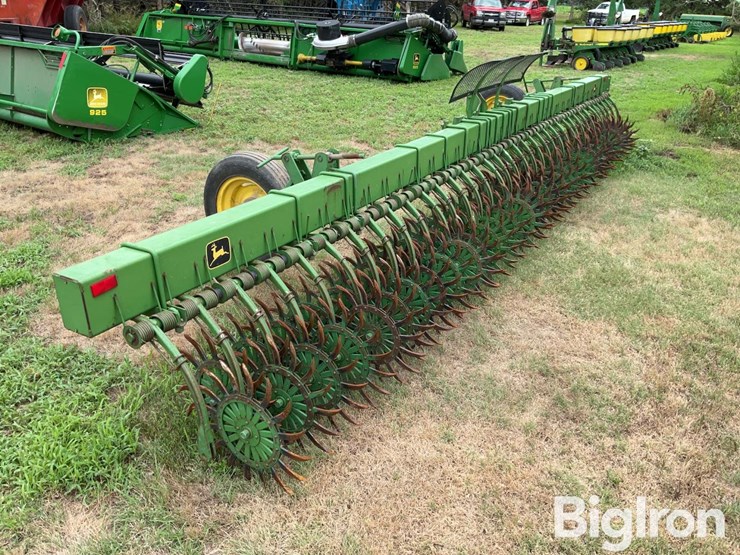 john-deere-400-image-7