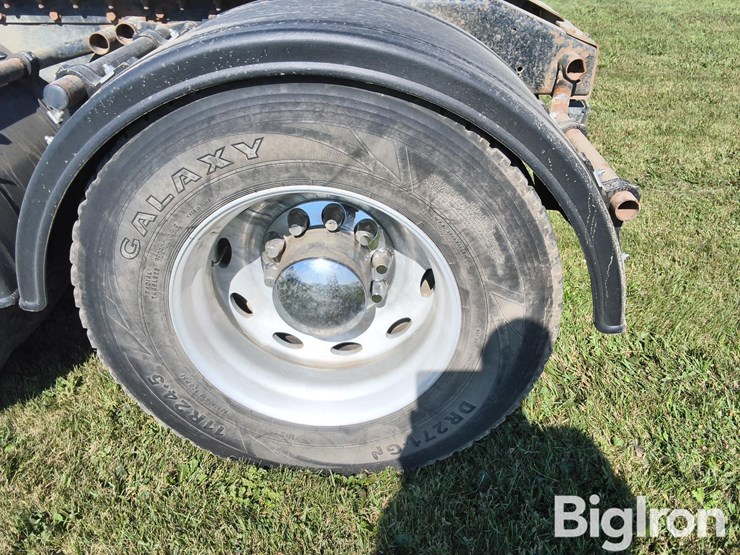 1999-peterbilt-378-image-18