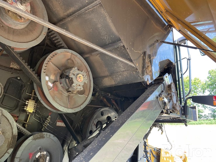 2014-caterpillar-c13-image-16