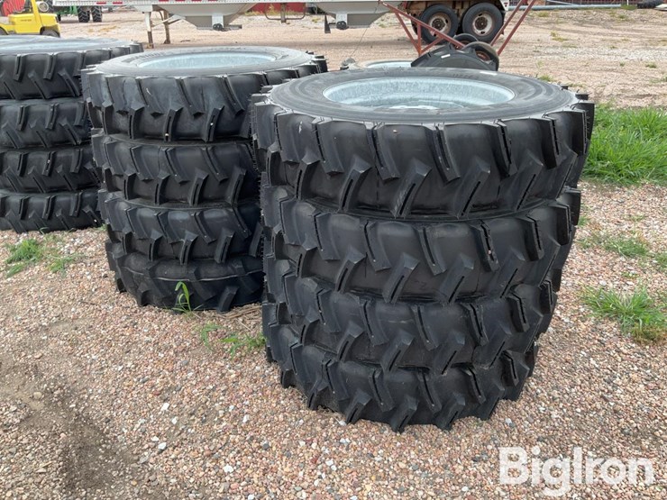 recapped-11r24.5-pivot-tires-&-rims-image-5
