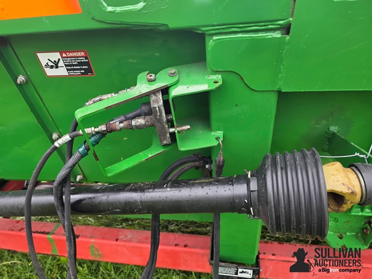 2012-john-deere-608c-image-17