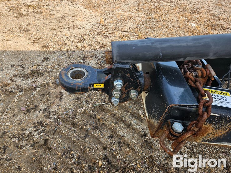 2022-demco-2200-grain-cart-image-9