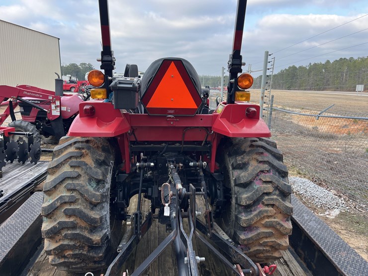 2021-mahindra-1626s-compact-utility-tractor-w/loader-&-bucket-image-6
