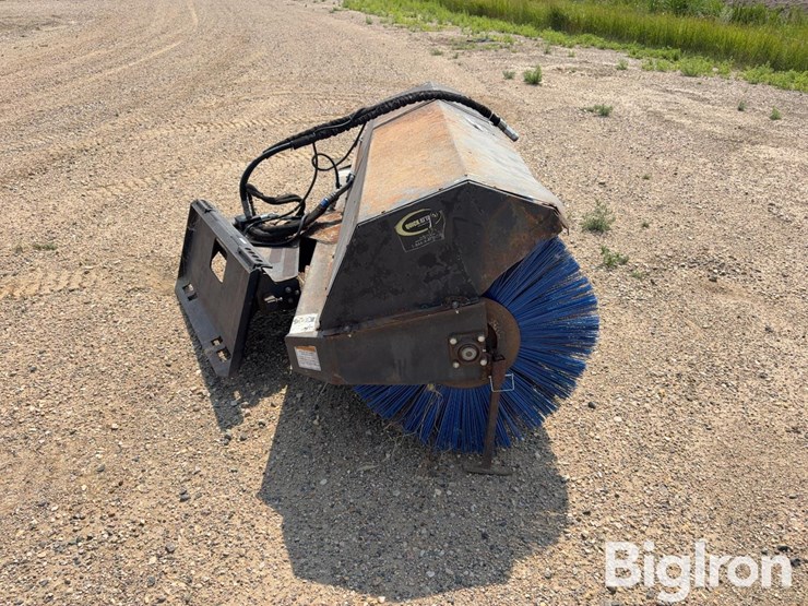 quick-attach-7’-sweeper-broom-attachment-image-4