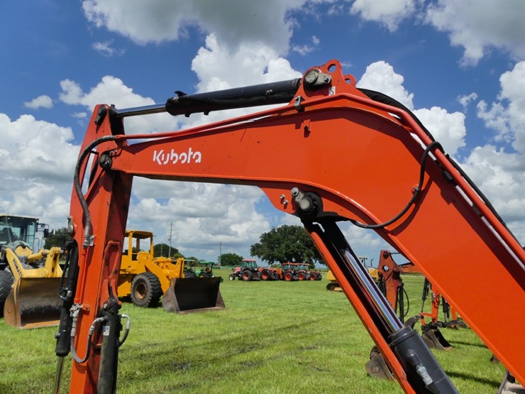 kubota-kx057-5-image-8