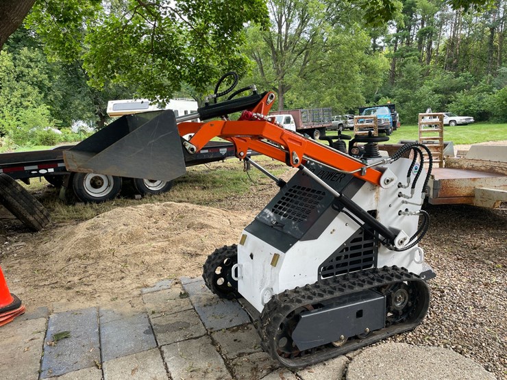 #225-•-2024-jq-power-mini-track-skid-steer-with-bucket-(sun-prairie,-wi)-image-12