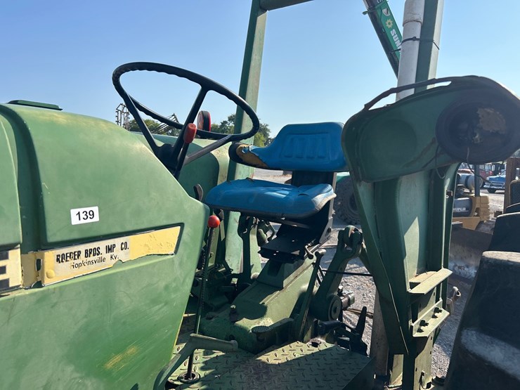 john-deere-2940-image-11