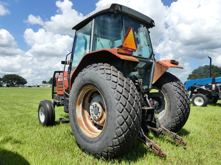 massey-ferguson-4243-image-4