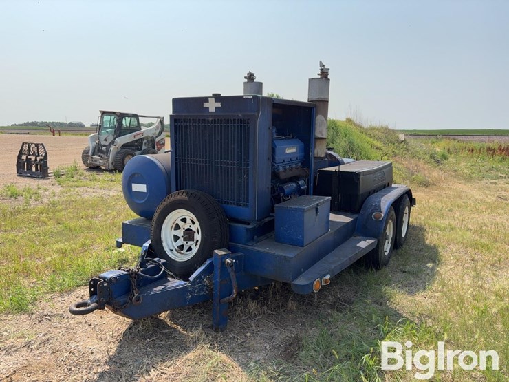 tritan-51020ss-diesel-water-pump-on-t/a-flatbed-trailer-image-1