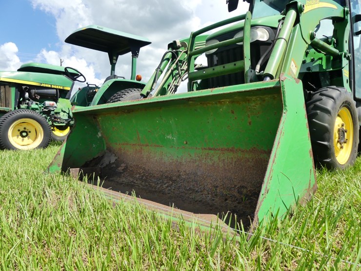 john-deere-3520-image-11