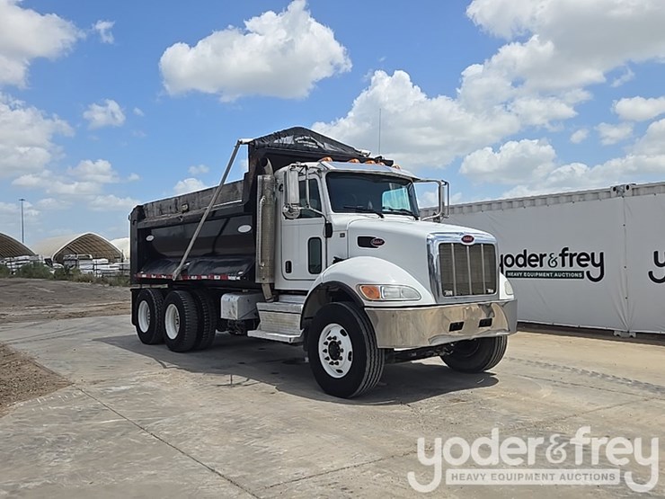 2018-peterbilt-348-image-7