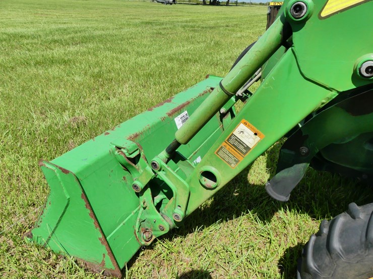 john-deere-3520-image-10