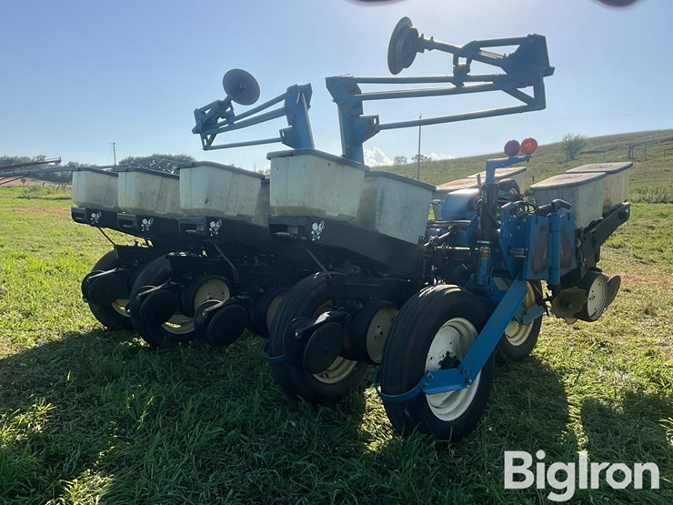 1993-kinze-2200-image-5