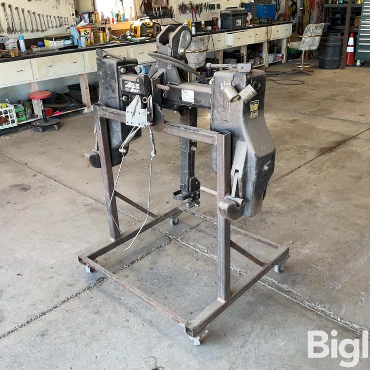 AcuraTrak 3/43G Guidance 3-Pt Hitch