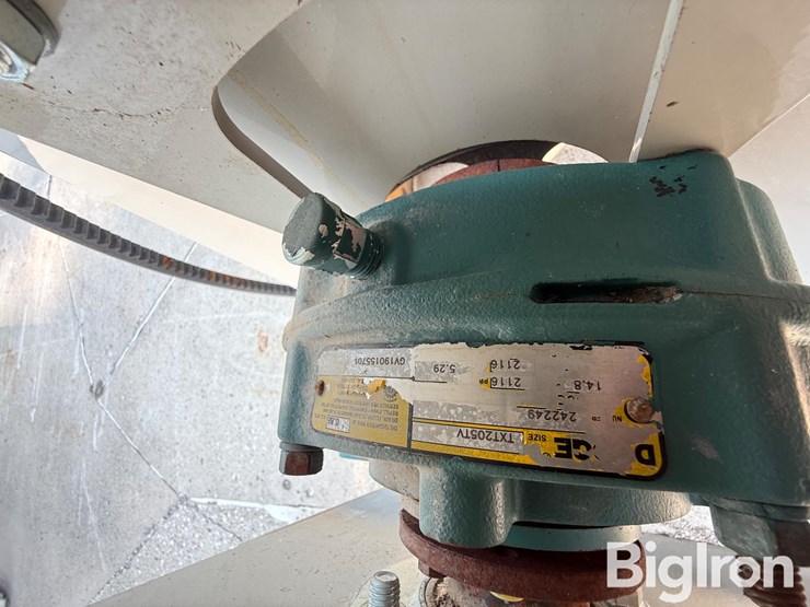 kleenair-self-powered-xl-14"-grain-screener-image-12