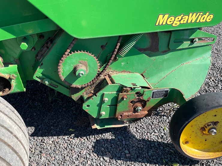 2003-john-deere-567-image-31